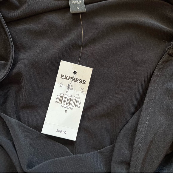 Express, off the shoulder dress, size small. - Picture 8 of 9